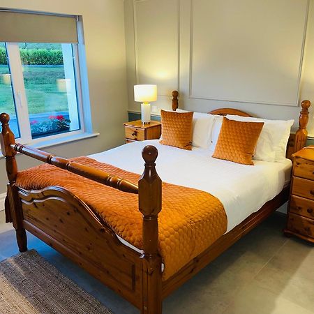 Country View House Hotel Milltown  Bagian luar foto
