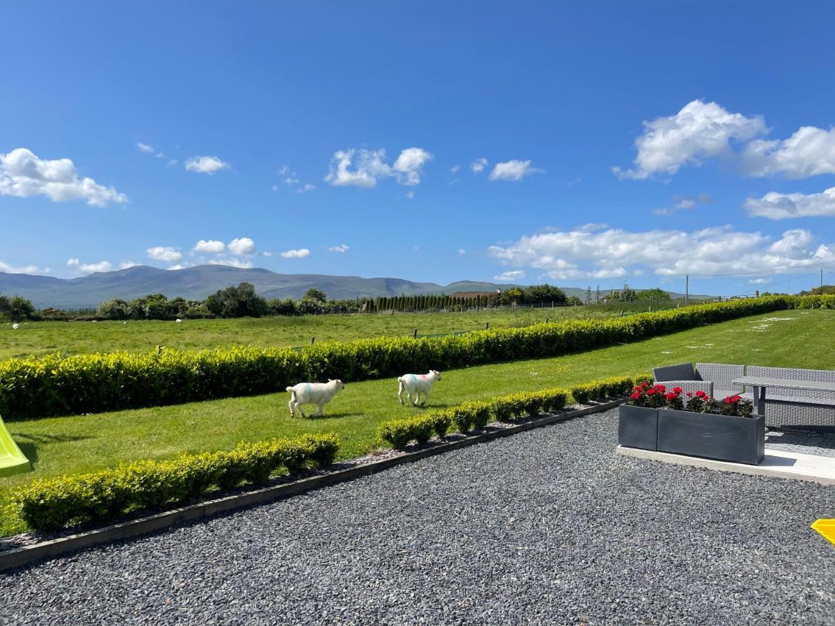 Country View House Hotel Milltown  Bagian luar foto